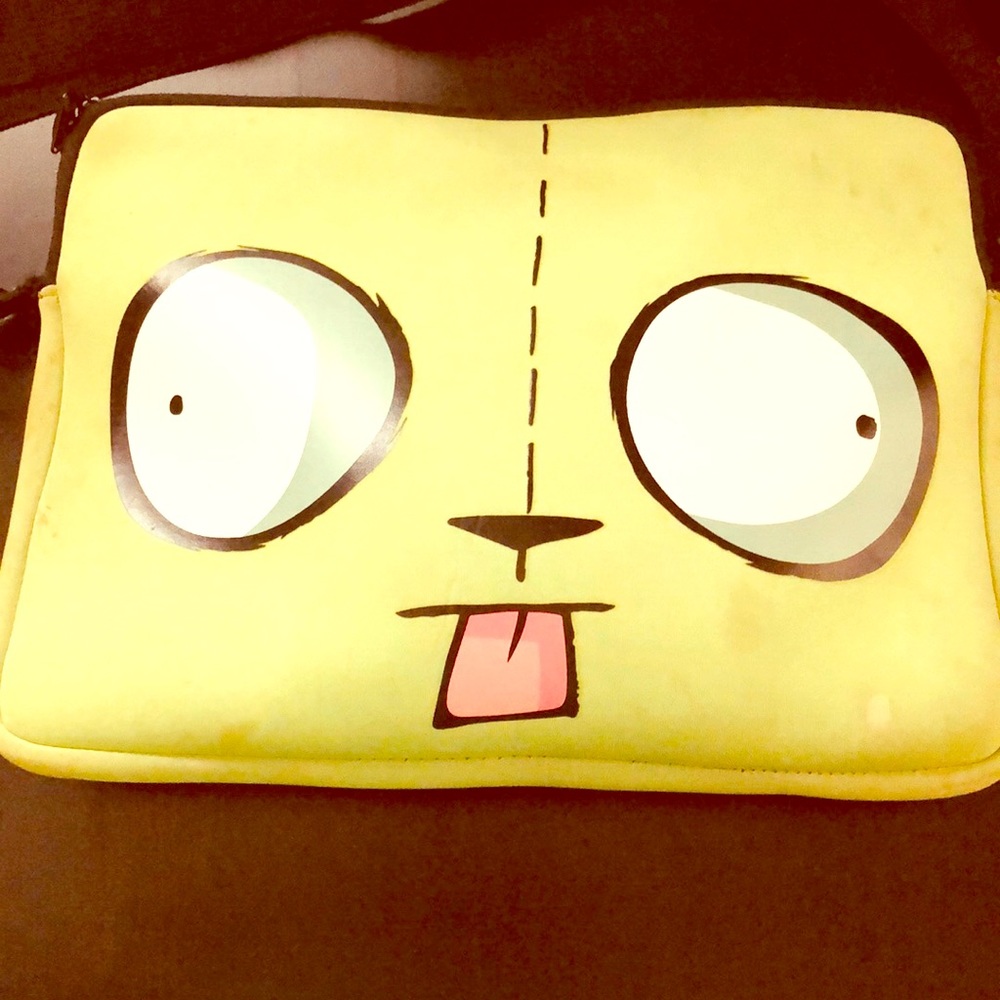 Gir computer case